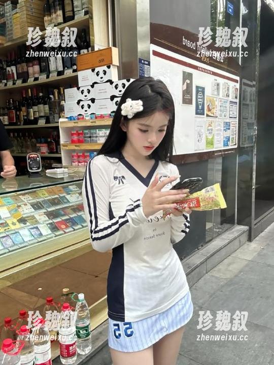 91黑料网 嗯?为啥“91黑料网”app会让我停留在黑料的边缘?