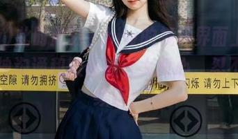 此时此刻，hlw的视频界面上，那些眼神沟通和肢体语言太抓心，忍不住继续听！