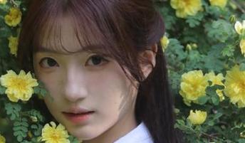 下载“zzzttt06”，我决定提升自己的八卦技能，从菜市场到花样男子！