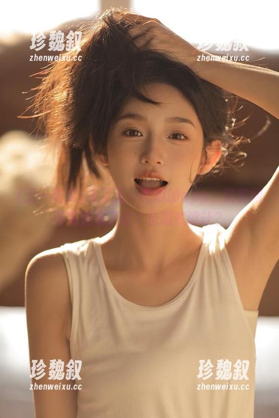 五一吃瓜 有了五一吃瓜的app,这官网网页版成了啥?自嘲式设计?