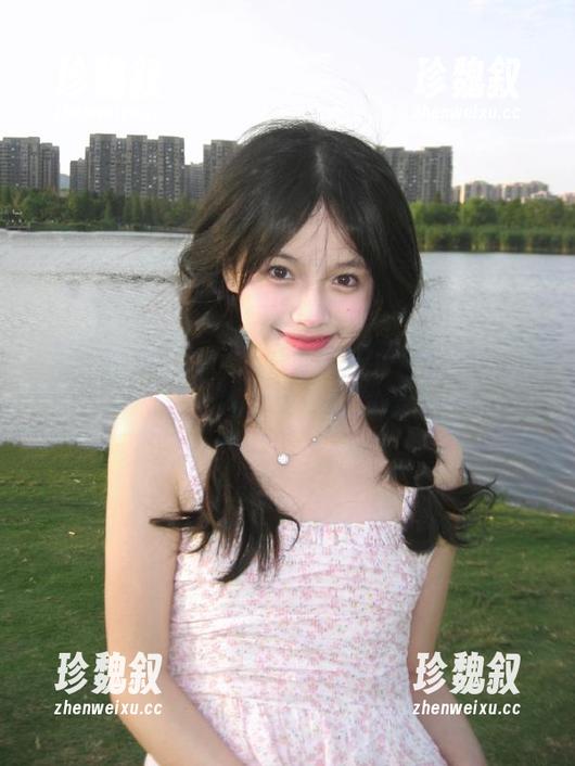 五一吃瓜官网网页版：像个VIP一样享受瓜的快感
