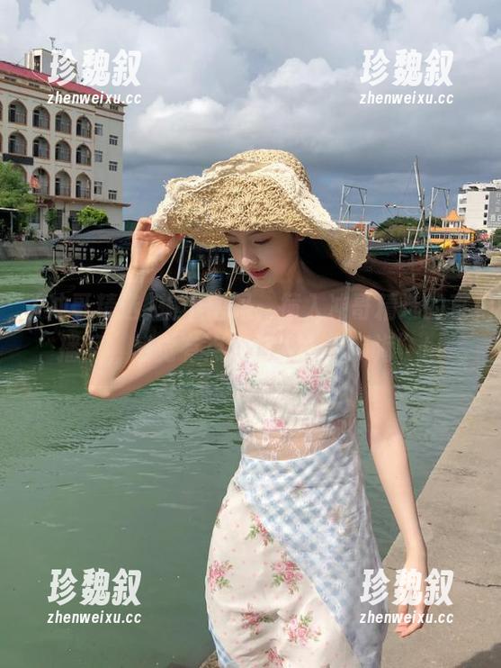 输个密码，撞入冲哥精选的直播间，感觉有点像被吸入“瓜海”！