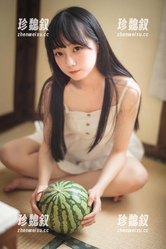 吃瓜不打烊 呐,国内的新视频又来了,吃瓜不打烊的节奏无人能挡!
