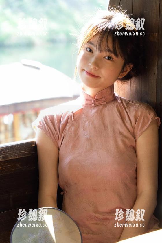 吃瓜头条 吃瓜头条发布了,刚挤出第一口瓜汁,味道不错哦!