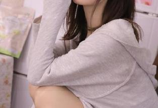 渴望真实的我，最后逃不掉“明星黑料网”苹果版的圈套，心中五味杂陈啊。