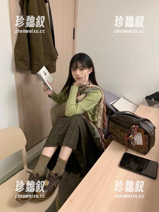 最新吃瓜 最新吃瓜的网红事件里,“永不迷路”就像一个灯塔,照亮了我的司空见惯。