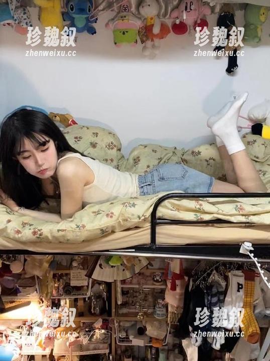 海角吃瓜 海角吃瓜官网,八卦如潮水,一波接一波的情感浪潮!