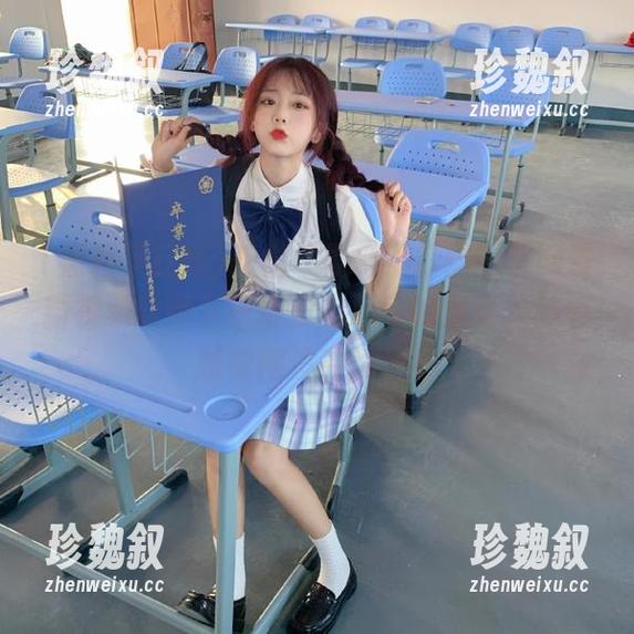 黑料不打烊 感觉“黑料不打烊”官网最新视频就像是一场没有尽头的迷雾,越看越觉得没有解决!