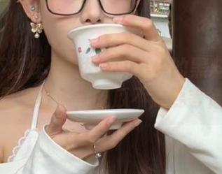 直达新鲜热辣的黑料不打烊万里长征篇,吃瓜不需要等待!