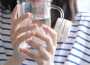 这网站真的很狂，黑料不打烊的传送门网页版，让人停不下来！