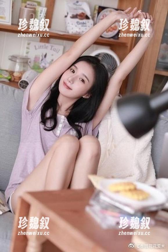 黑料不打烊 有人说“黑料不打烊”网页像个大排档,瓜吃到一嘴都是,爽爽的!