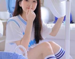 大家下载黑料社后，先登录的姿势应该是怎样？我还有点紧张！