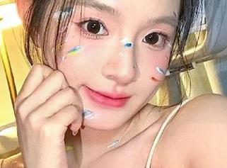 黑料网首页的地址，早就被我收藏进小本本里了